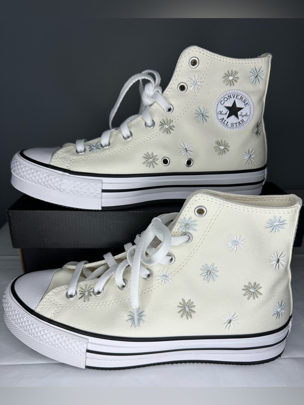 Converse Chuck Taylor High Top Sneakers in Cream with Embroidered Stars